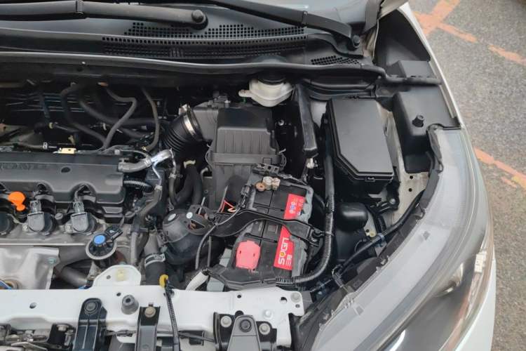 Used Honda CR-V 2013 2.0L 2WD Classic Edition Engine Bay Left