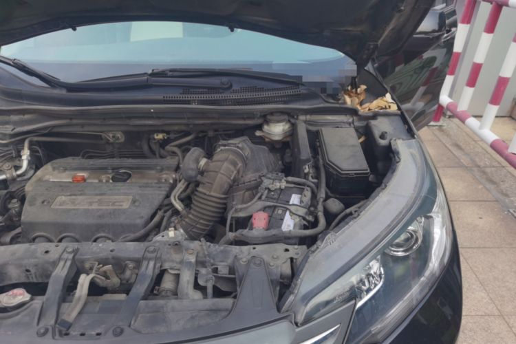 Used Honda CR-V 2013 2.4L two-wheel drive luxury version Engine Bay Left