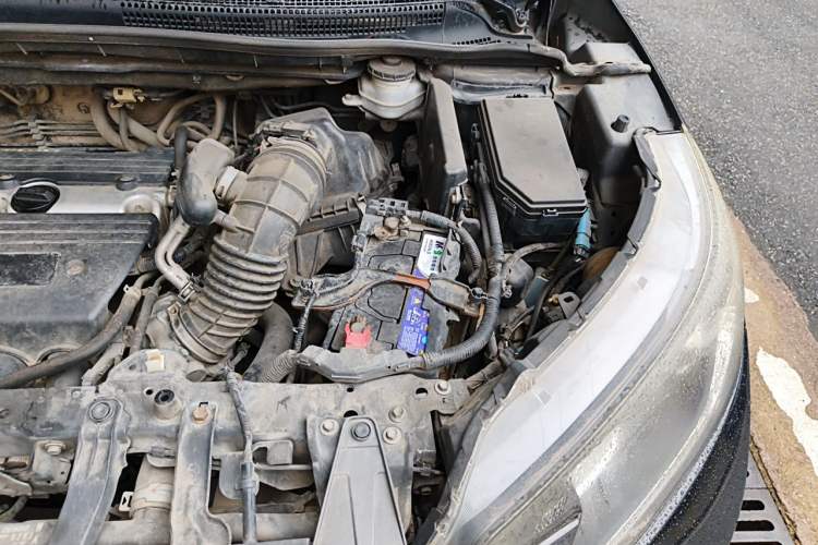 Used Honda CR-V 2013 2.4L two-wheel drive luxury version Engine Bay Left