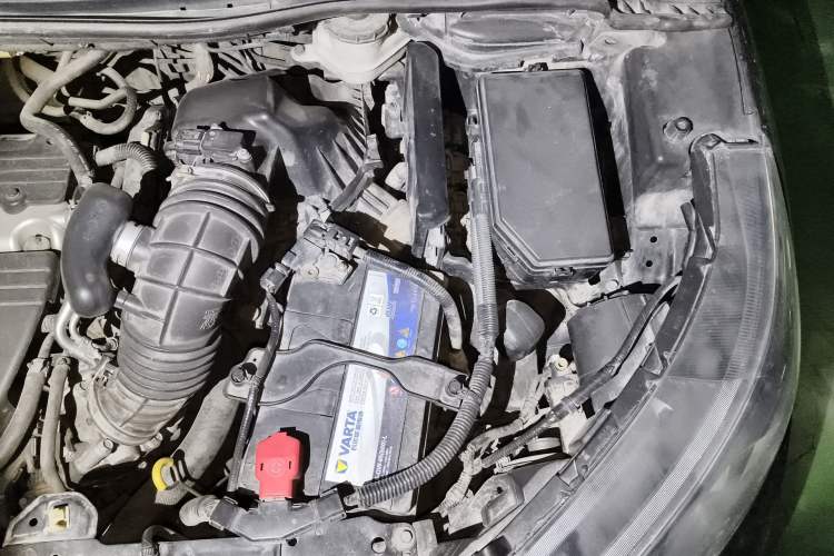 Used Honda CR-V 2013 2.4L Four-Wheel Drive Prestige Edition Engine Bay Left