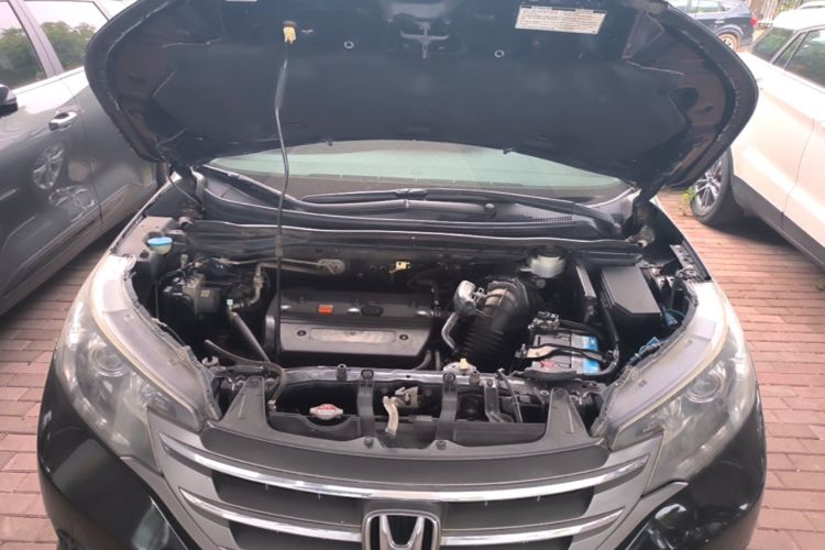Used Honda CR-V 2013 2.4L four-wheel drive luxury version Engine Bay