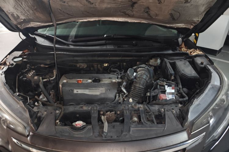Used Honda CR-V 2013 2.4L four-wheel drive luxury version Engine Bay