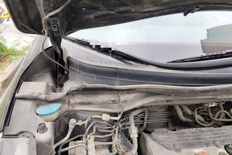 Used Honda CR-V 2013 2.4L two-wheel drive luxury version Engine Bay Right