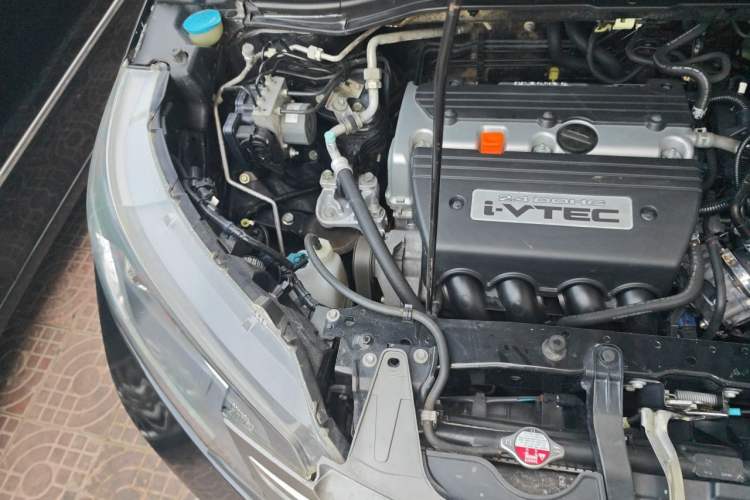 Used Honda CR-V 2013 2.4L four-wheel drive luxury version Engine Bay Right