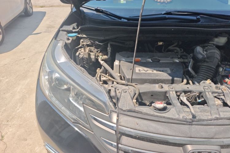 Used Honda CR-V 2013 2.4L two-wheel drive luxury version Engine Bay Right