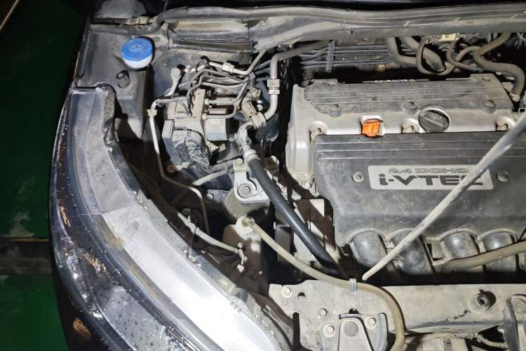 Used Honda CR-V 2013 2.4L two-wheel drive luxury version Engine Bay Right