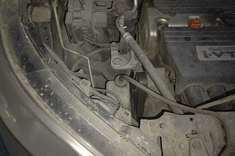 Used Honda CR-V 2013 2.4L four-wheel drive luxury version Engine Bay Right