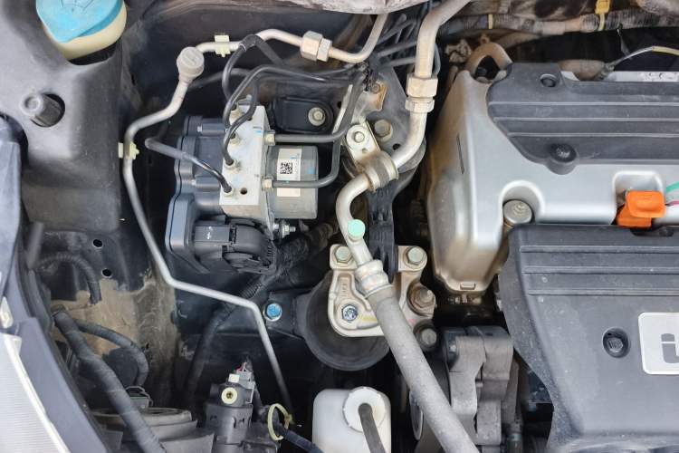 Used Honda CR-V 2013 2.4L four-wheel drive luxury version Engine Bay Right