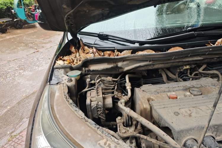 Used Honda CR-V 2013 2.4L two-wheel drive luxury version Engine Bay Right