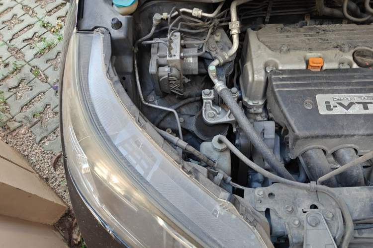 Used Honda CR-V 2013 2.4L four-wheel drive luxury version Engine Bay Right