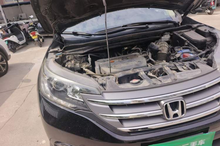Used Honda CR-V 2013 2.4L four-wheel drive luxury version Engine Bay Right
