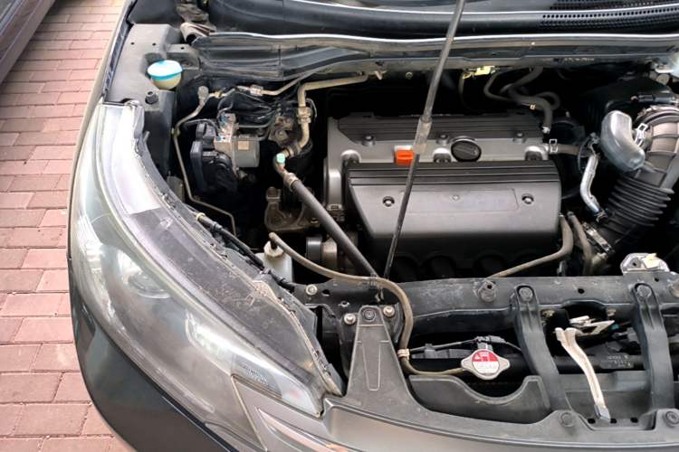 Used Honda CR-V 2013 2.4L four-wheel drive luxury version Engine Bay Right