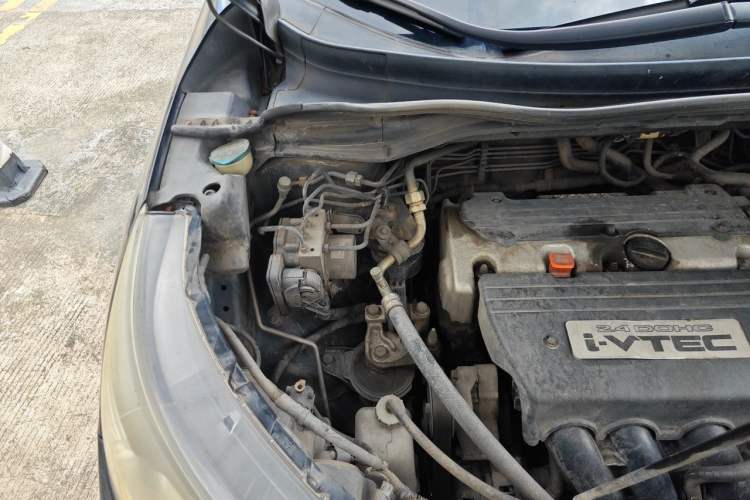 Used Honda CR-V 2013 2.4L four-wheel drive luxury version Engine Bay Right
