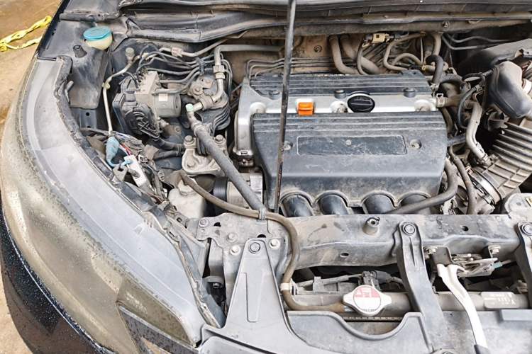 Used Honda CR-V 2013 2.4L two-wheel drive luxury version Engine Bay Right