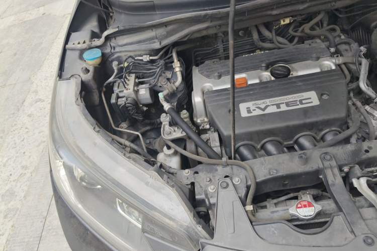Used Honda CR-V 2013 2.4L two-wheel drive luxury version Engine Bay Right