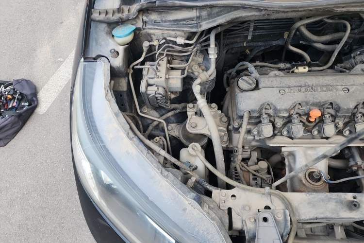 Used Honda CR-V 2013 2.0L 2WD Classic Edition Engine Bay Right