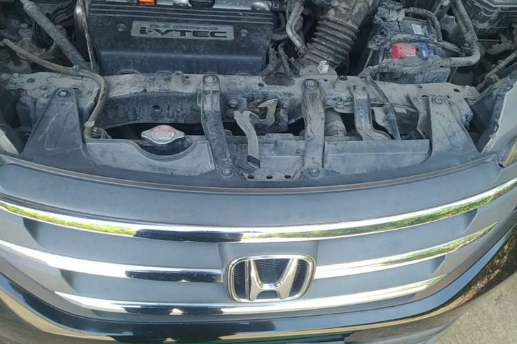 Used Honda CR-V 2013 2.4L two-wheel drive luxury version Engine Bay