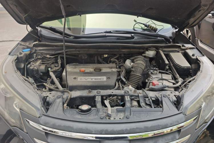 Used Honda CR-V 2013 2.4L four-wheel drive luxury version Engine Bay