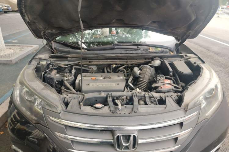 Used Honda CR-V 2013 2.4L four-wheel drive luxury version Engine Bay