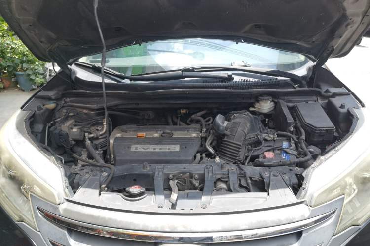 Used Honda CR-V 2013 2.4L four-wheel drive luxury version Engine Bay