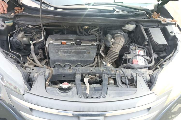 Used Honda CR-V 2013 2.4L two-wheel drive luxury version Engine Bay