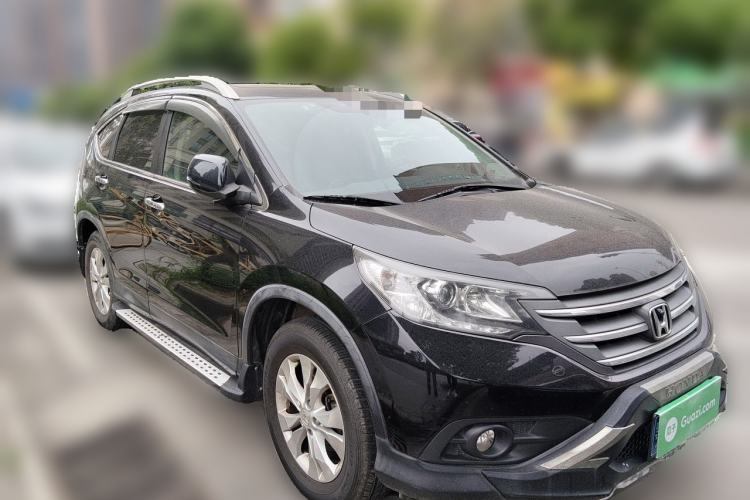Used Honda CR-V 2013 2.4L two-wheel drive luxury version Front Right 45 Deg