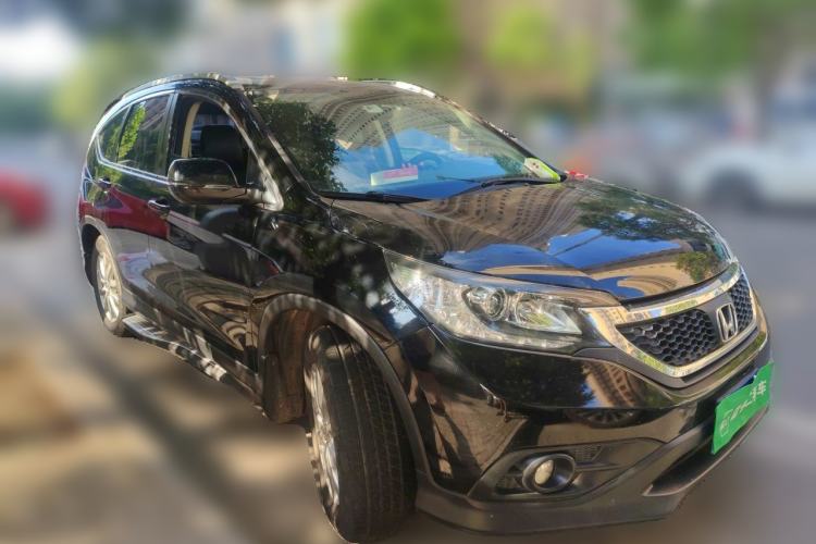 Used Honda CR-V 2013 2.0L 2WD Classic Edition Front Right 45 Deg