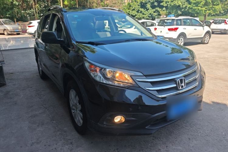 Used Honda CR-V 2013 2.0L 2WD Classic Edition Front Right 45 Deg
