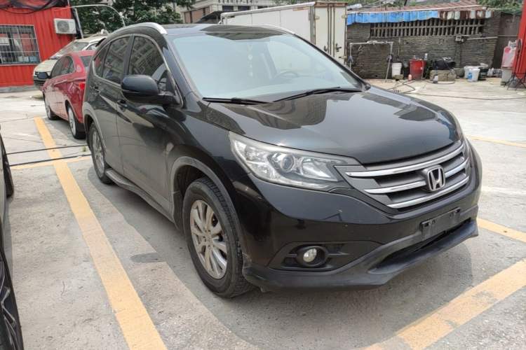Used Honda CR-V 2013 2.0L 2WD Classic Edition Front Right 45 Deg
