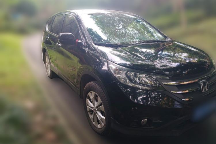 Used Honda CR-V 2013 2.4L two-wheel drive luxury version Front Right 45 Deg