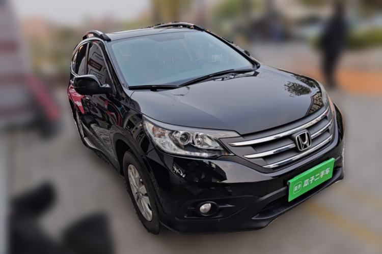 Used Honda CR-V 2013 2.4L two-wheel drive luxury version Front Right 45 Deg