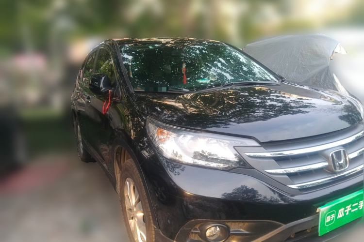 Used Honda CR-V 2013 2.4L two-wheel drive luxury version Front Right 45 Deg