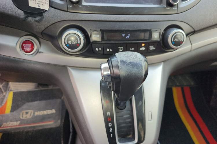 Used Honda CR-V 2013 2.4L four-wheel drive luxury version Gear Lever