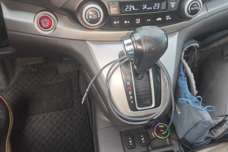 Used Honda CR-V 2013 2.4L four-wheel drive luxury version Gear Lever