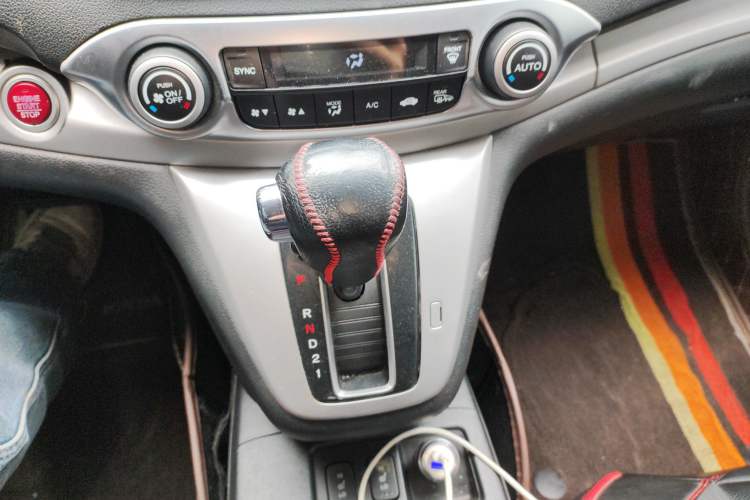 Used Honda CR-V 2013 2.4L two-wheel drive luxury version Gear Lever