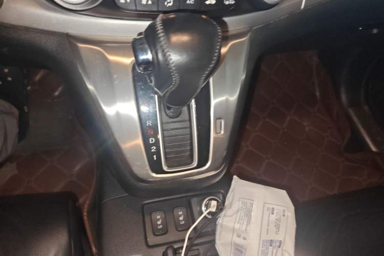 Used Honda CR-V 2013 2.4L two-wheel drive luxury version Gear Lever