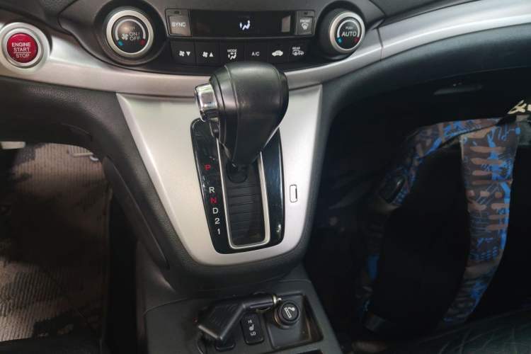 Used Honda CR-V 2013 2.4L two-wheel drive luxury version Gear Lever