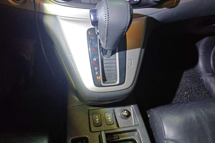 Used Honda CR-V 2013 2.4L two-wheel drive luxury version Gear Lever