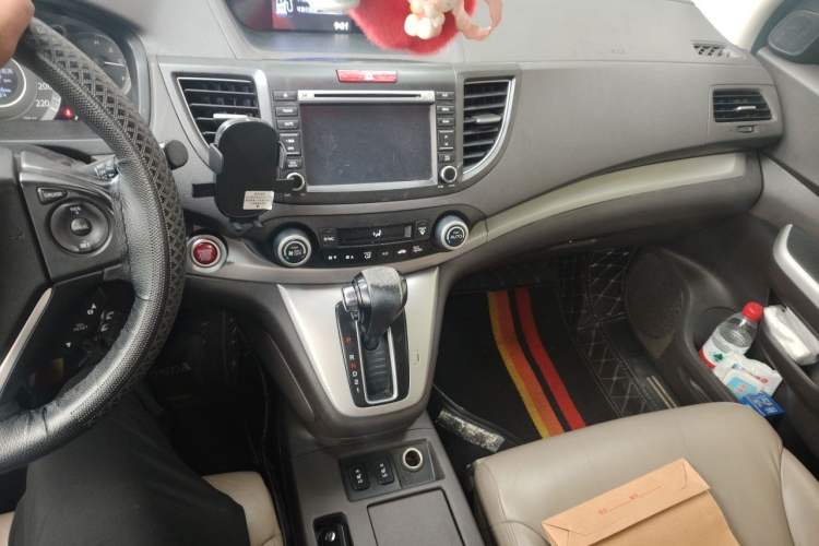 Used Honda CR-V 2013 2.4L four-wheel drive luxury version Gear Lever