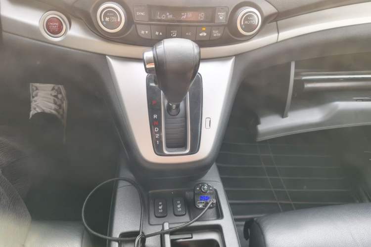 Used Honda CR-V 2013 2.4L two-wheel drive luxury version Gear Lever