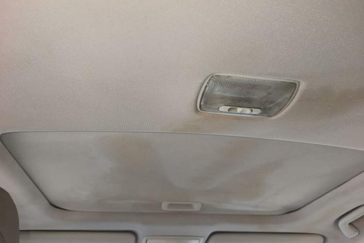 Used Honda CR-V 2013 2.4L four-wheel drive luxury version Headliner