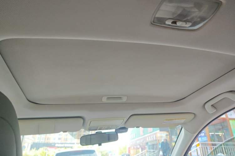 Used Honda CR-V 2013 2.4L four-wheel drive luxury version Headliner