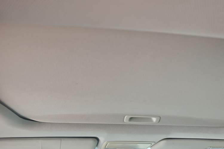 Used Honda CR-V 2013 2.4L two-wheel drive luxury version Headliner
