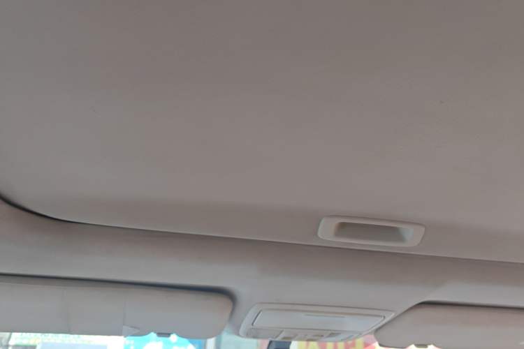 Used Honda CR-V 2013 2.4L two-wheel drive luxury version Headliner