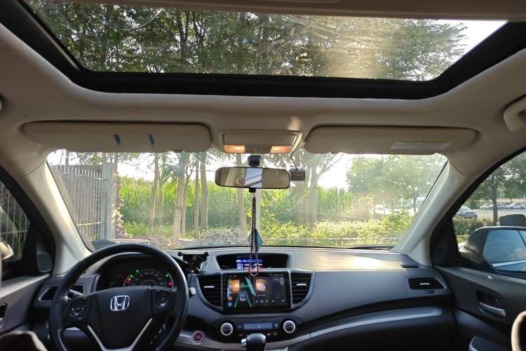 Used Honda CR-V 2013 2.4L two-wheel drive luxury version Headliner