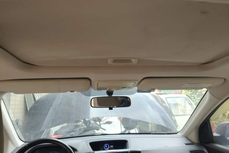 Used Honda CR-V 2013 2.4L two-wheel drive luxury version Headliner