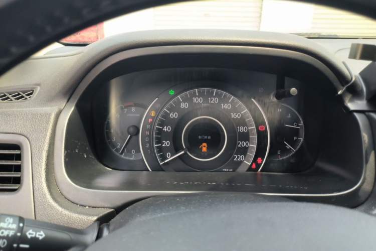 Used Honda CR-V 2013 2.4L four-wheel drive luxury version Instrument Cluster
