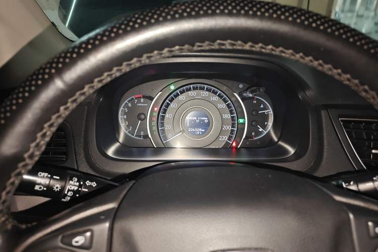 Used Honda CR-V 2013 2.4L four-wheel drive luxury version Instrument Cluster