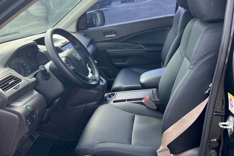 Used Honda CR-V 2013 2.0L 2WD Classic Edition Interior 2