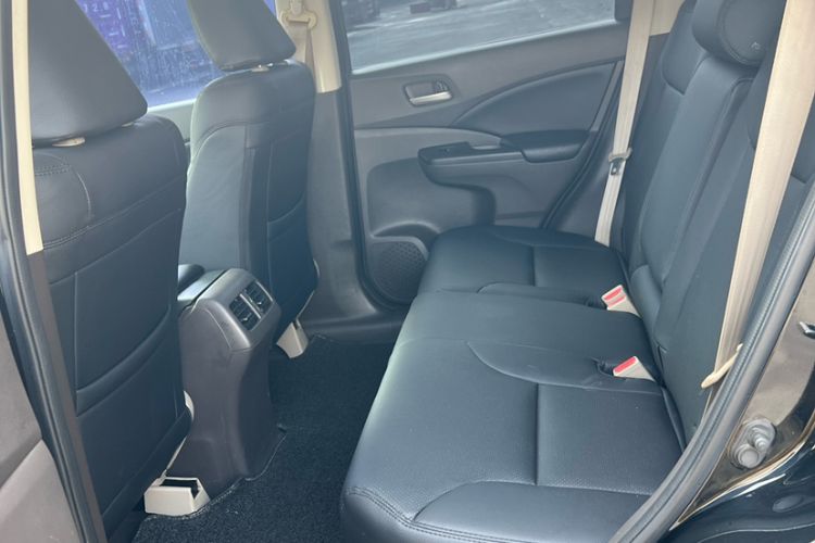 Used Honda CR-V 2013 2.0L 2WD Classic Edition Interior 3